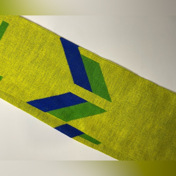 Brazil National Team Adidas Scarf. Soccer style Scarf - Picture 4 of 4